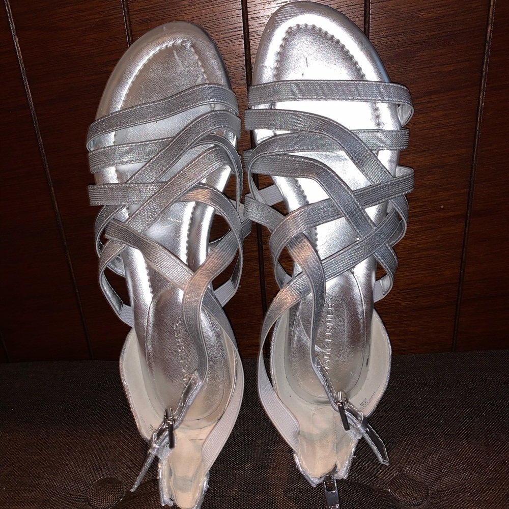 New-Marc Fisher Cross Weave Stretch Sandal - 9.5